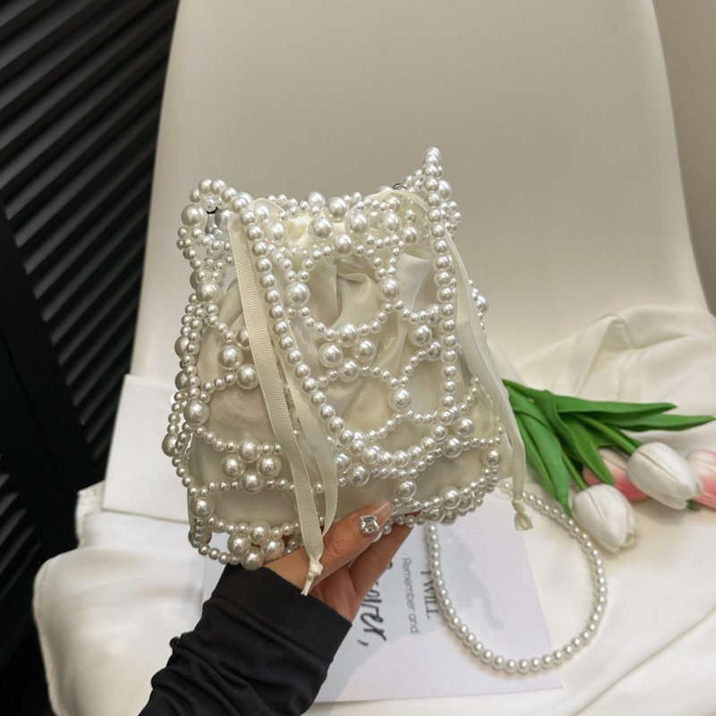 Luxury Bags On Sales - Witte kralen emmer schouder- en crossbodytassen