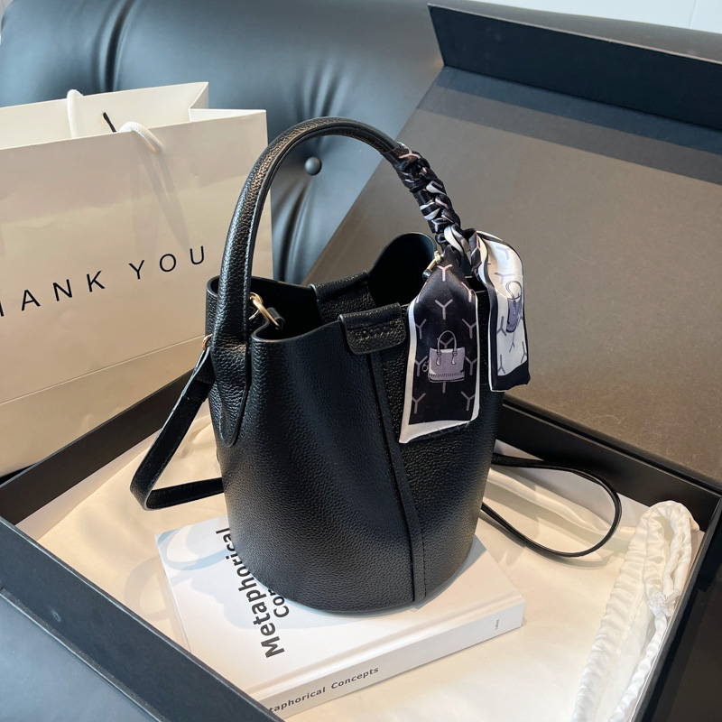 Rode PU-emmer schouder- en cro - Luxury Bags Sale recensie en prijs