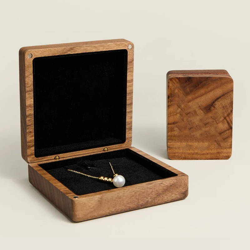 Bruiloft ketting doos met spie - Luxury Bags List recensie en prijs