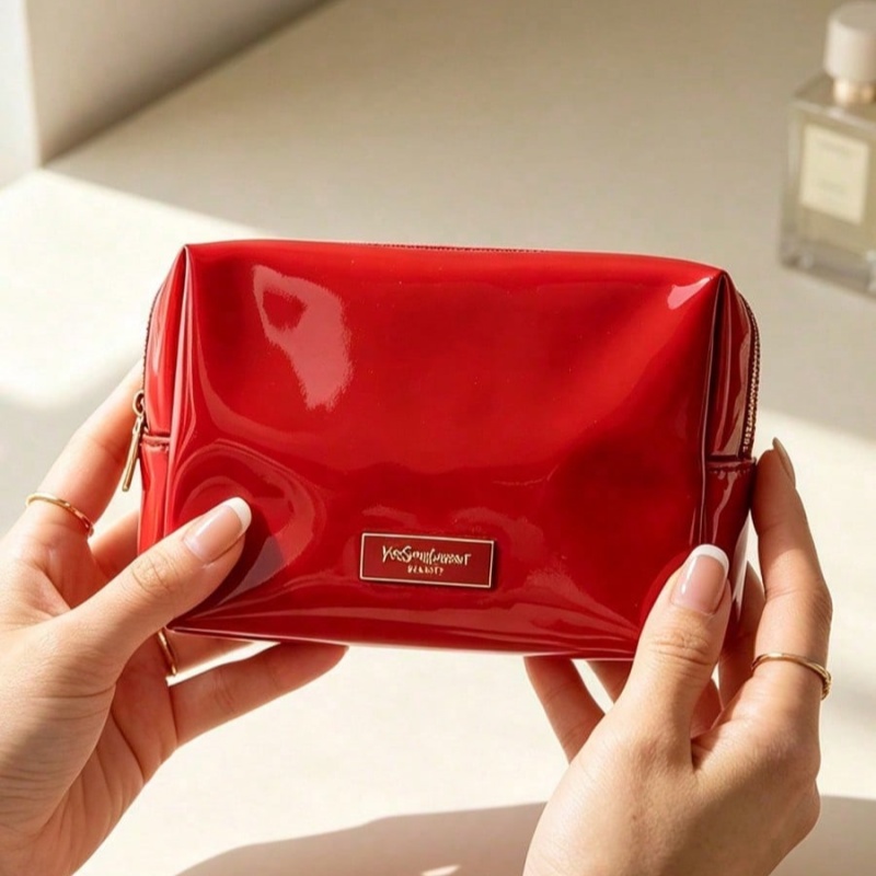 YSL BEAUTE Rode Kunstleren Mak - Luxury Bags Ysl recensie en prijs