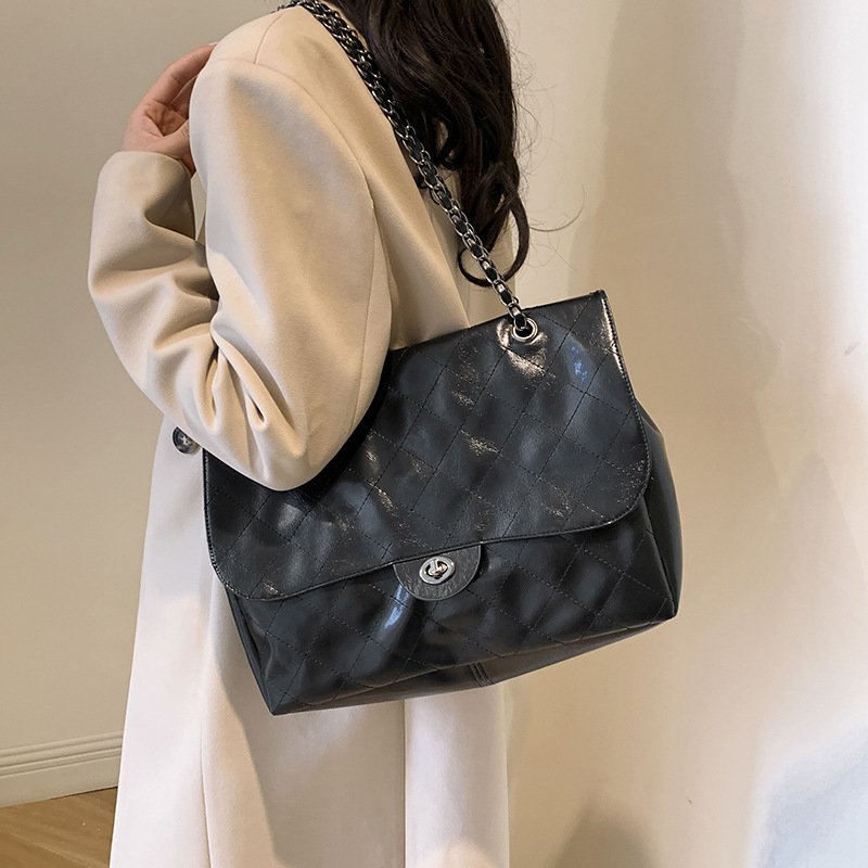 Tas met grote capaciteit voor  - Luxury Quilted Bags recensie en prijs