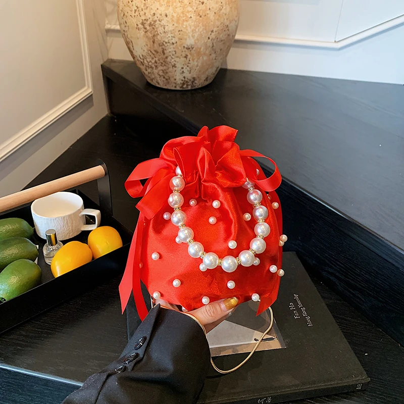 Modeontwerp met kralenversieri - Luxury Bags On Sales recensie en prijs
